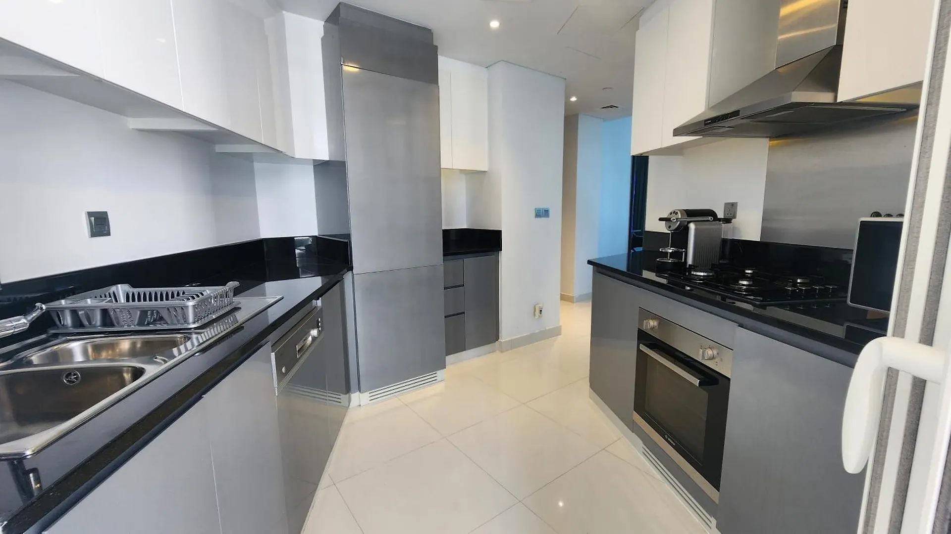 Beautiful 1 Bed Hotel Apartment Damac Prive Dubai